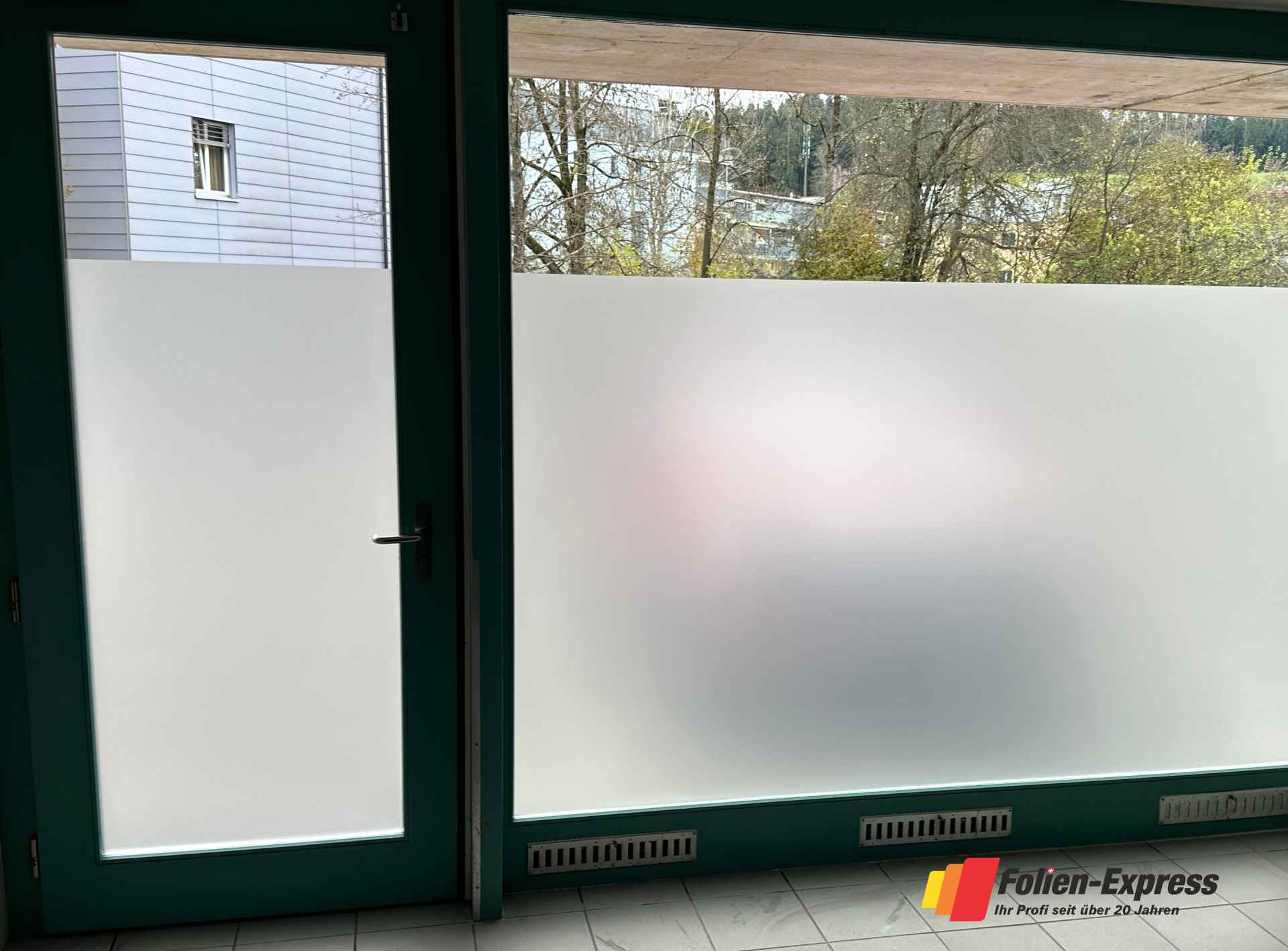 Sichtschutzfolie B37 Aussenverlegung