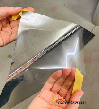 Schutzfolie entfernen