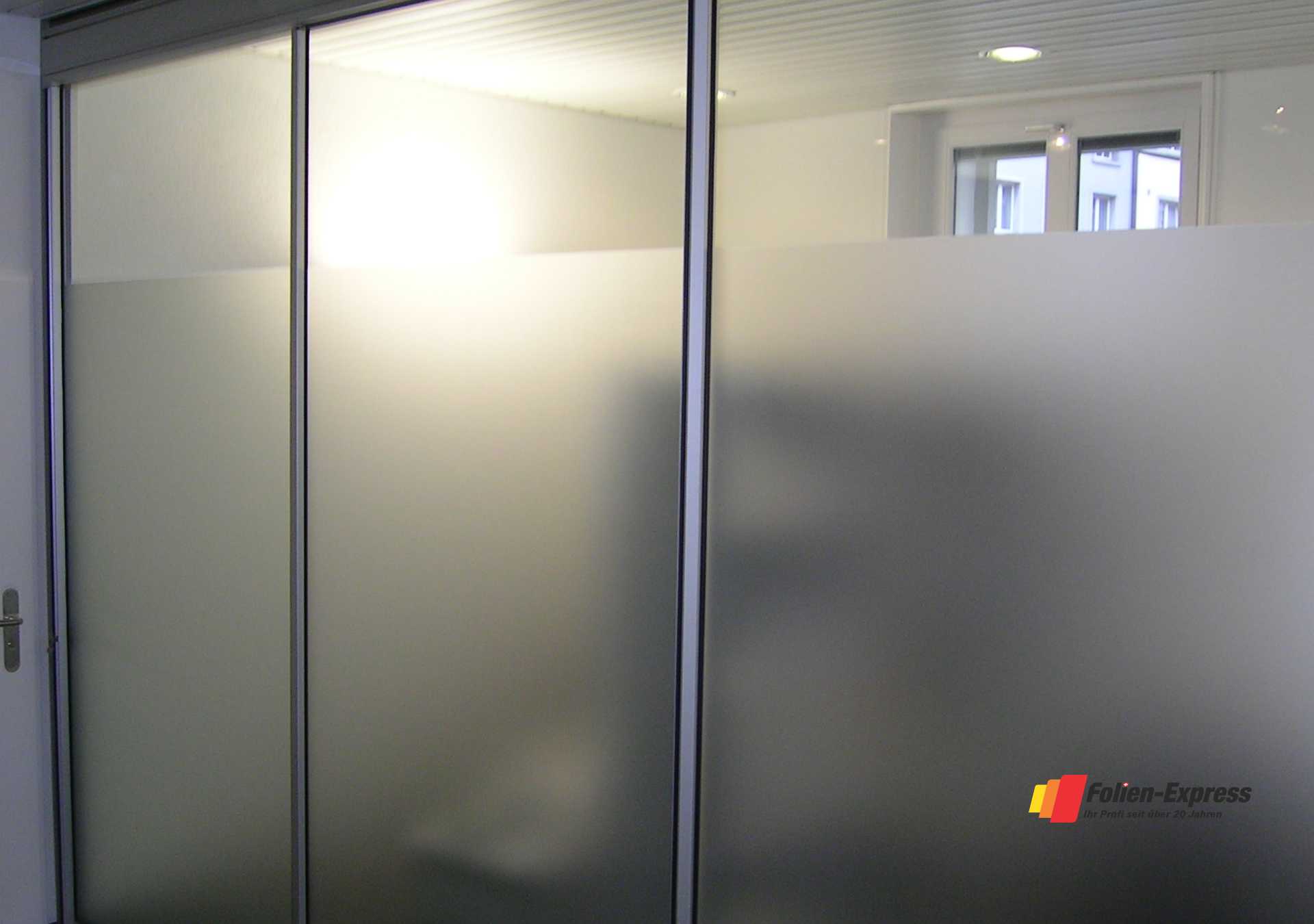 Sichtschutzfolie B35 in 200 cm Breite